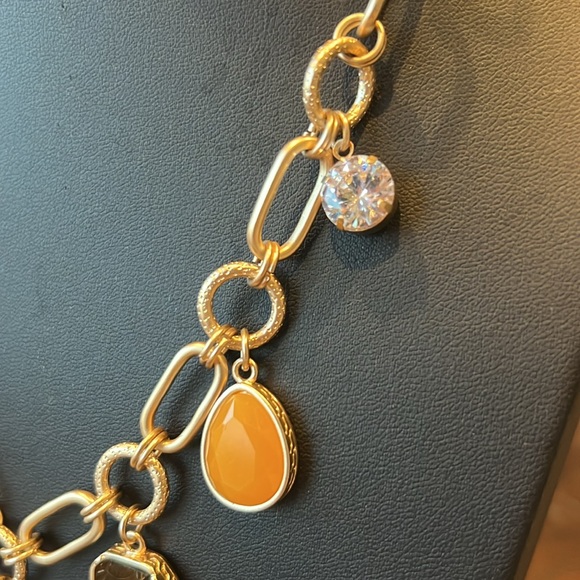 NWT! Lia Sophia Statement Necklace - Picture 3 of 6